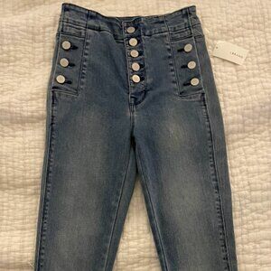 New With Tags - J Brand Natasha Sky High Crop Skinny Jeans in Vega, Size 24